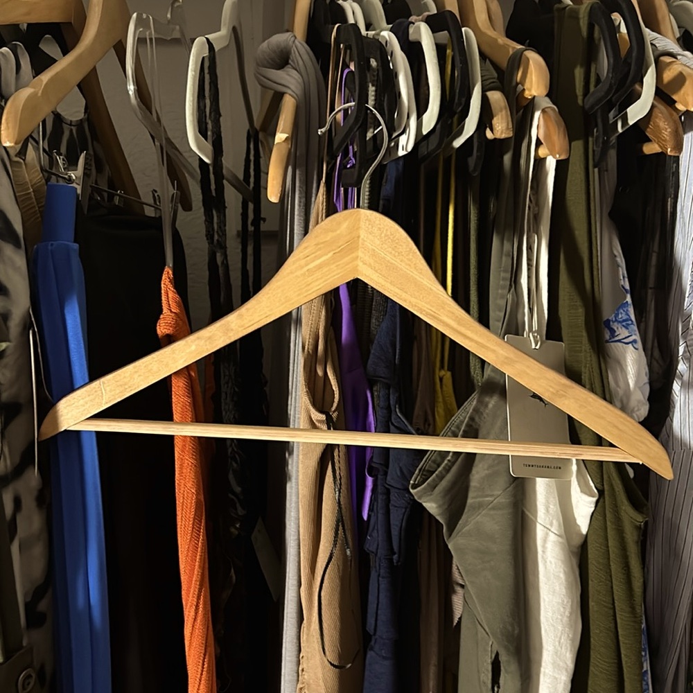 *Wooden Hangers* SET of 10!!!